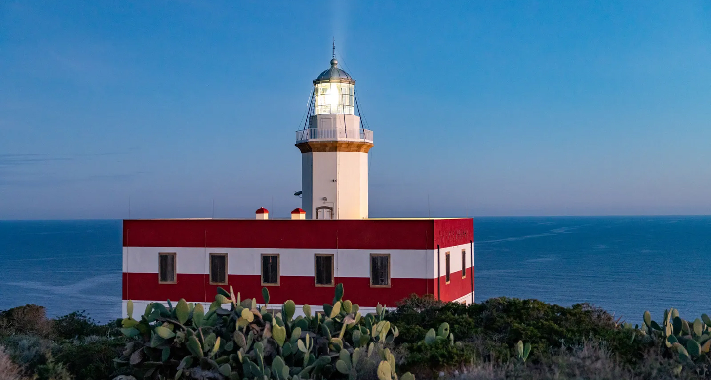 faro capel rosso